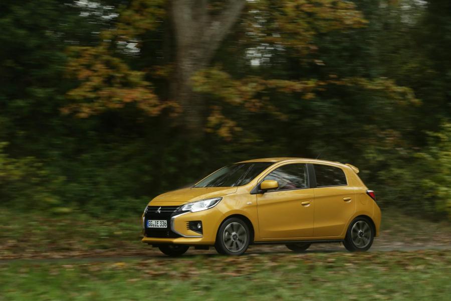  Mitsubishi Space Star 2020 года  (фото 13 из 49)